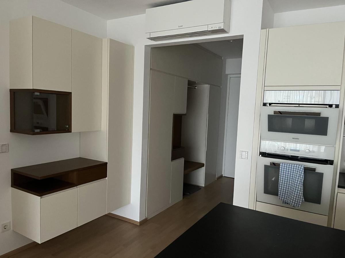 Luxusappartement Mit Garage Im Zentrum Wiener Neustadt Esterno foto