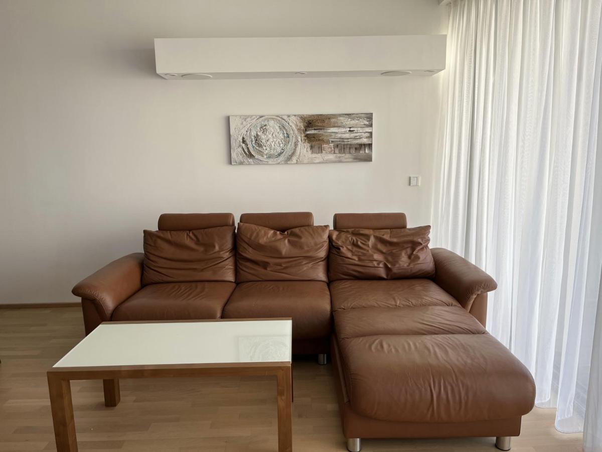 Luxusappartement Mit Garage Im Zentrum Wiener Neustadt Esterno foto