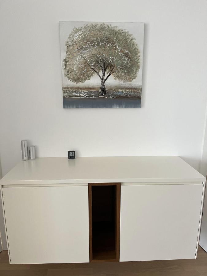 Luxusappartement Mit Garage Im Zentrum Wiener Neustadt Esterno foto